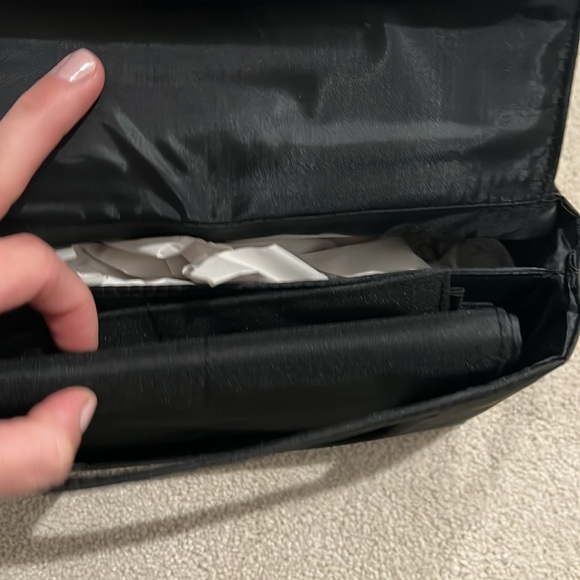 Tote Savvy crossbody change purse - Picture 5 of 7